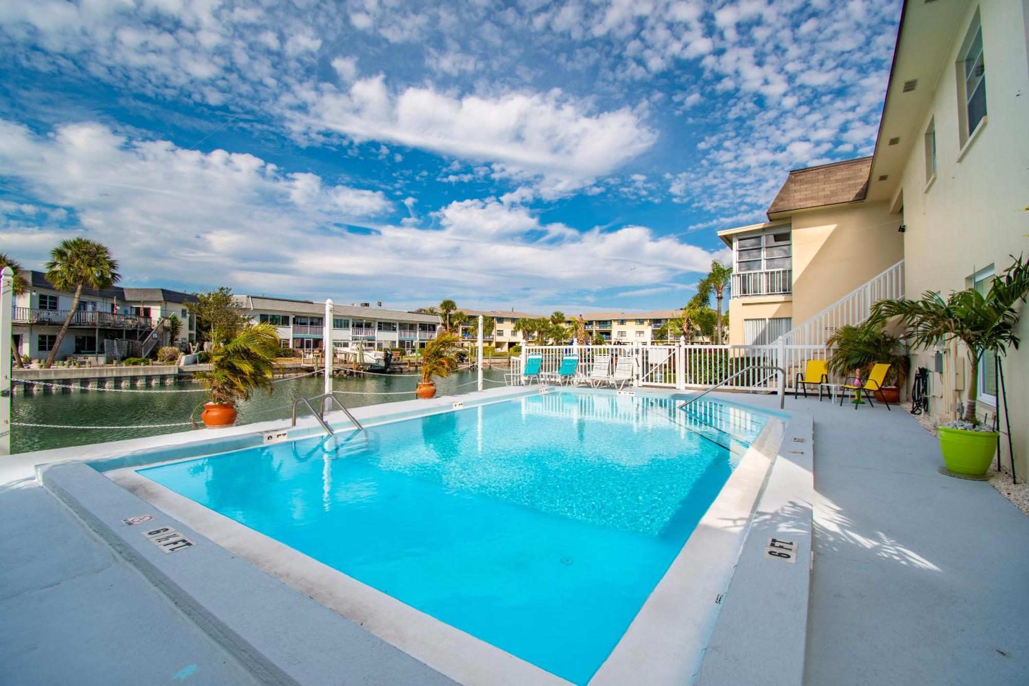 Funshine Pointe Capri Apartment St. Pete Beach Ngoại thất bức ảnh